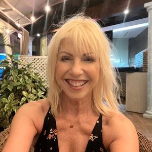 Meet your Posher, Dorene